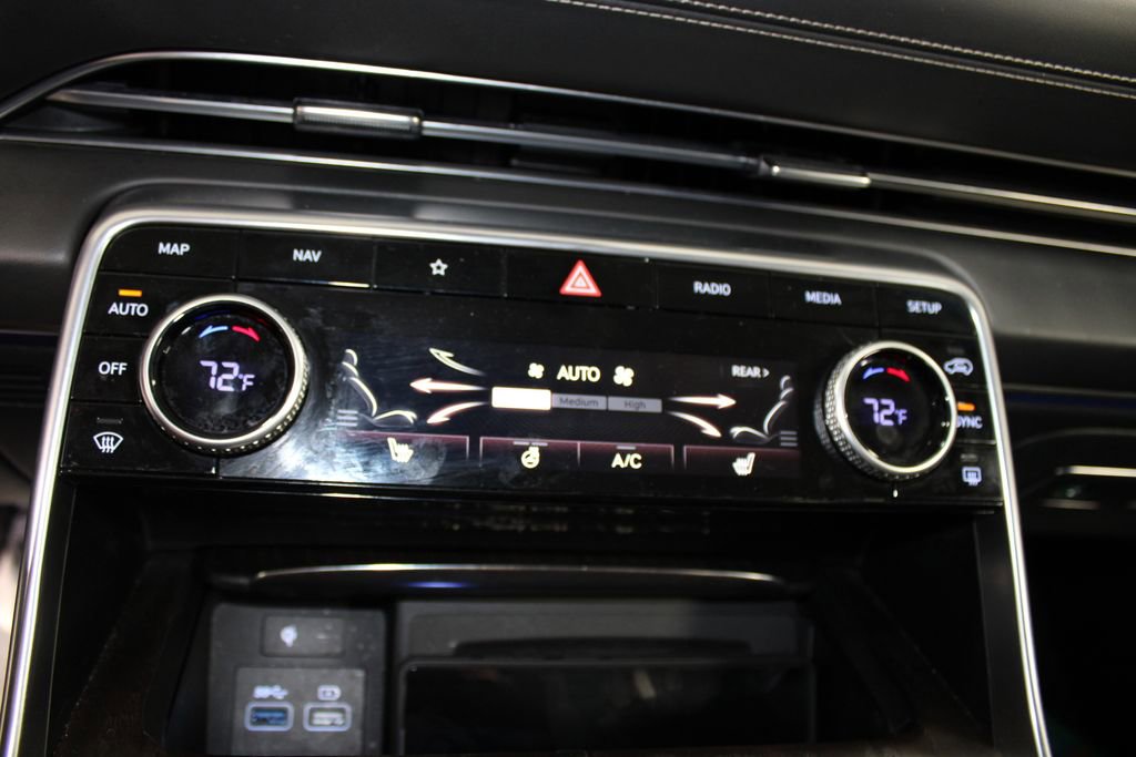 Used 2024 Genesis GV80 2.5T image 31