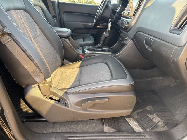 Used 2021 Chevrolet Colorado Z71 w/ Z71 Midnight Edition image 23