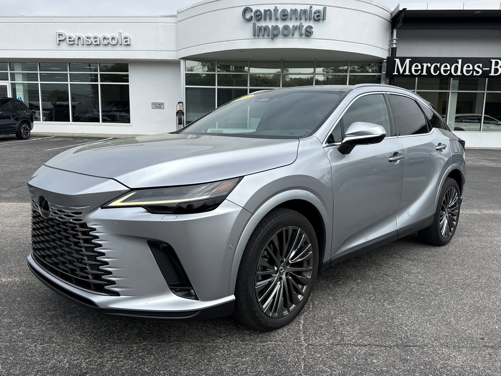 Used 2023 Lexus RX 350 FWD w/ Accessory Package image 1