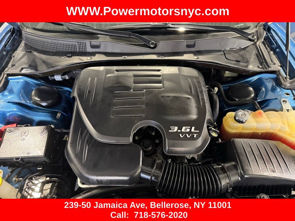 Used 2022 Dodge Charger SXT RWD image 16