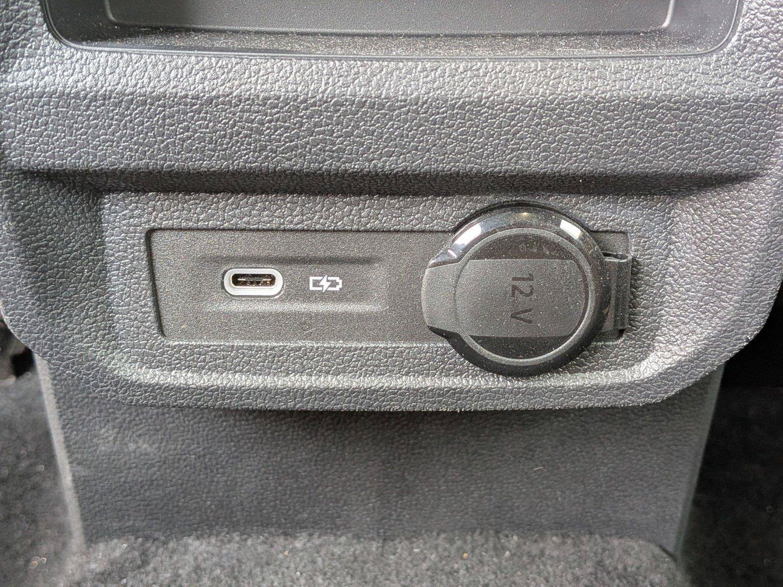 Used 2023 Volkswagen Tiguan SE w/ Panoramic Sunroof Package AWD/4WD image 21