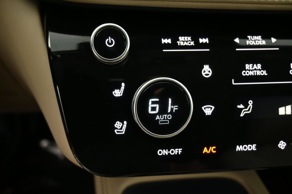 Used 2023 INFINITI QX60 Luxe w/ Performance Audio Package FWD image 15