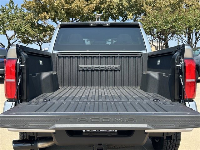 Certified 2025 Toyota Tacoma SR5 image 28
