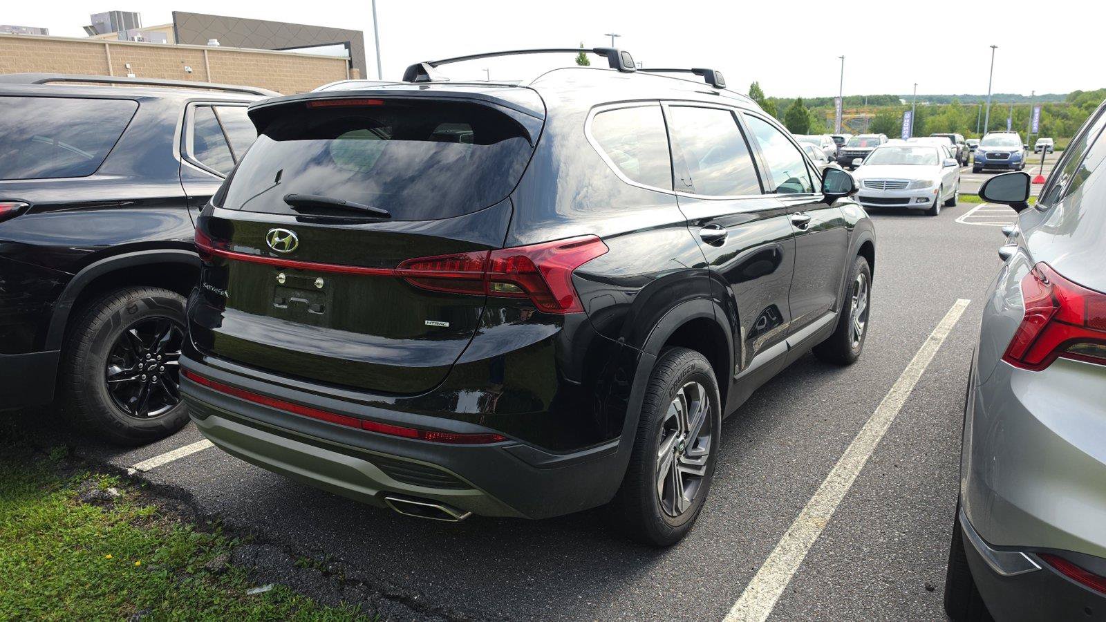 Certified 2023 Hyundai Santa Fe SEL AWD/4WD image 6