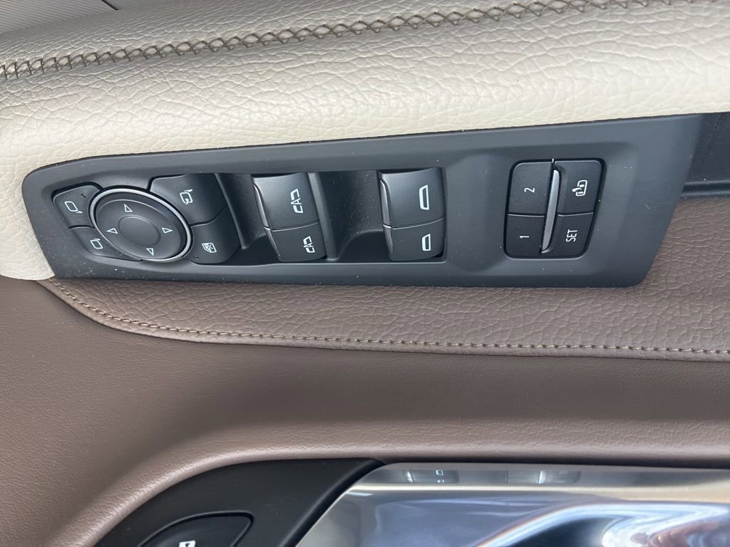 Used 2021 GMC Yukon Denali image 9