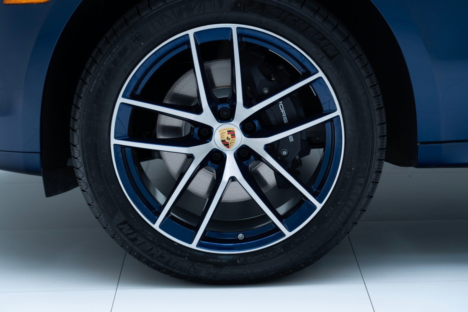 New 2025 Porsche Macan image 12