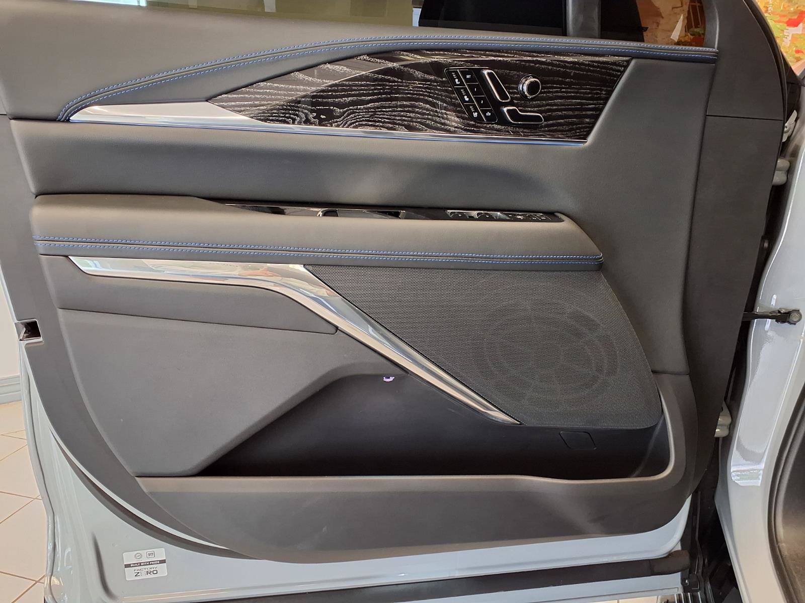 Certified 2026 Cadillac Escalade IQL Luxury AWD/4WD image 21