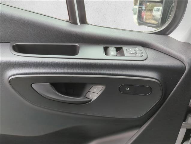 Used 2024 Mercedes-Benz Sprinter 2500 image 23