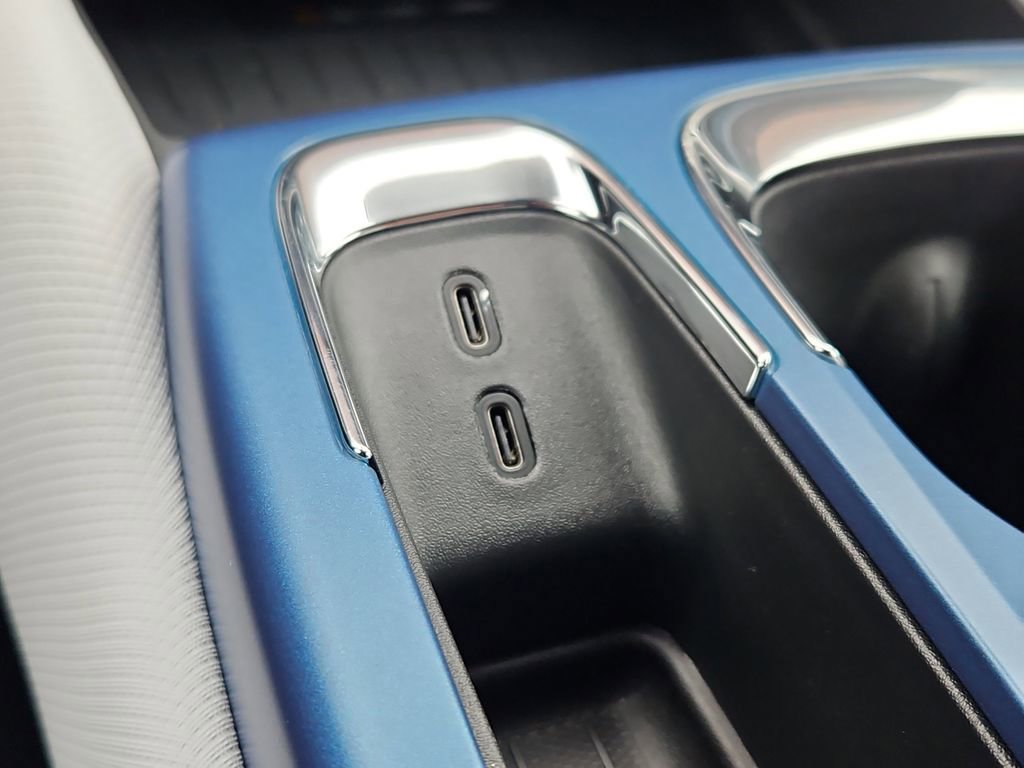 New 2026 Chevrolet Equinox EV LT image 11