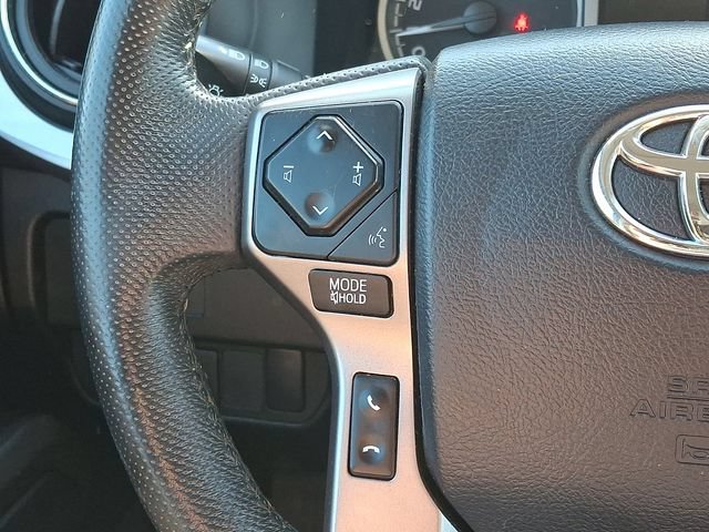 Certified 2020 Toyota Tacoma SR5 AWD/4WD image 26