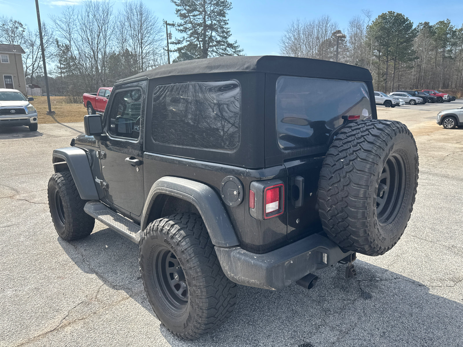 Used 2020 Jeep Wrangler Sport image 7