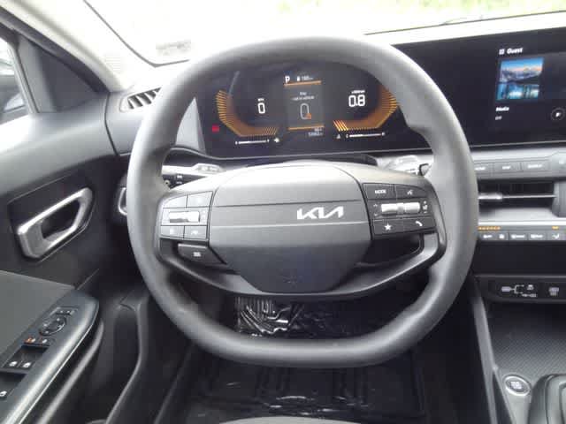 Used 2025 Kia K4 FWD image 12