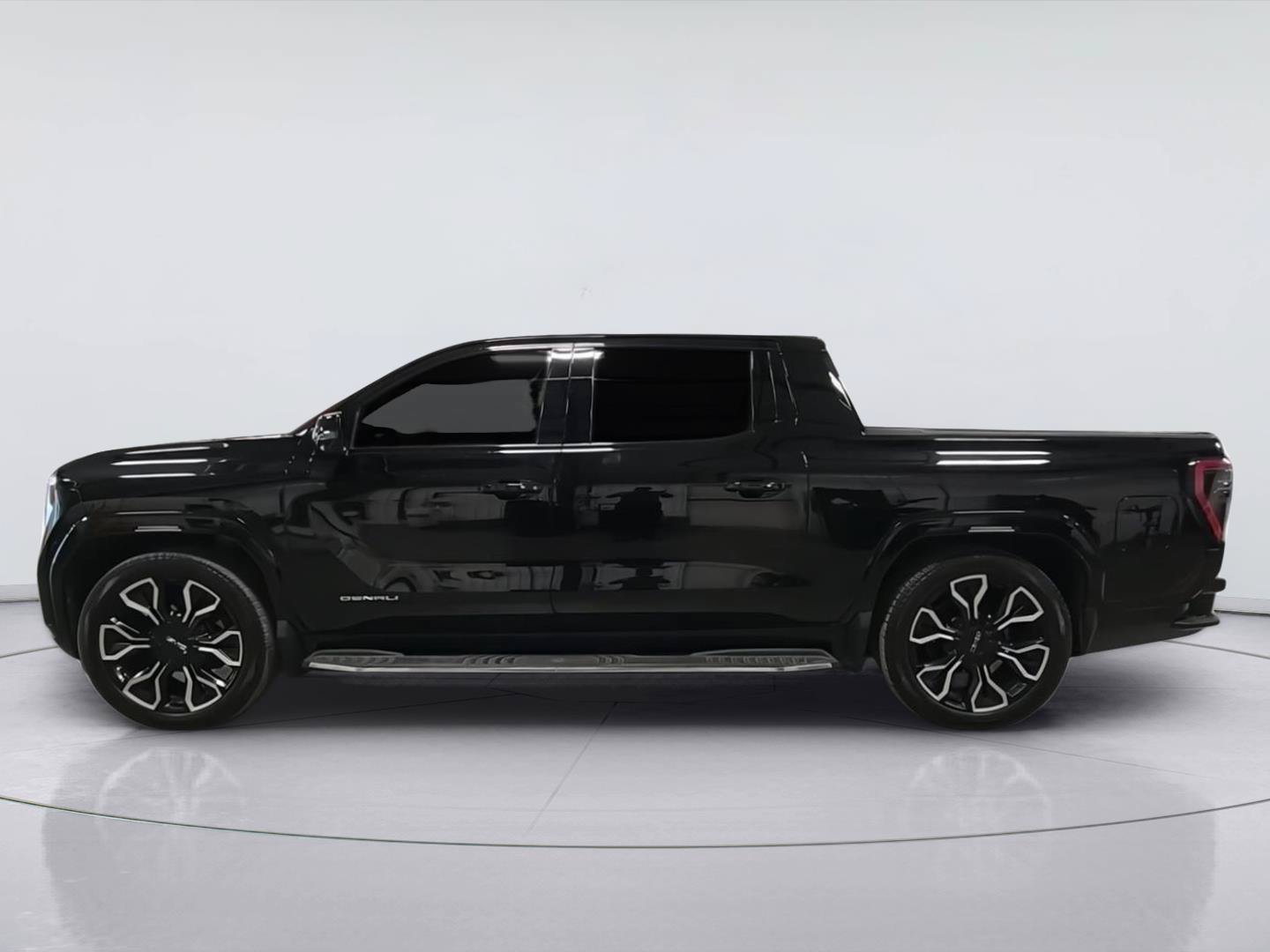 Used 2025 GMC Sierra EV Denali AWD/4WD image 5