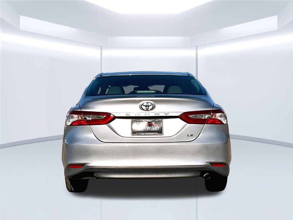 Used 2018 Toyota Camry LE FWD image 6