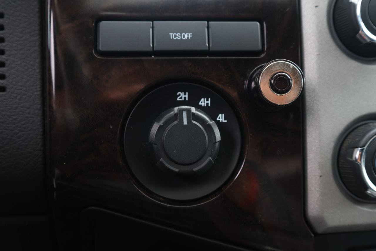 Used 2014 Ford F350 Platinum AWD/4WD image 31