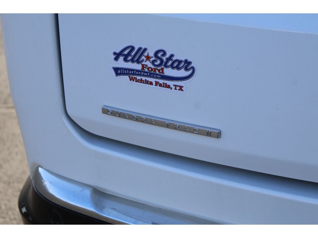 Used 2023 Jeep Wagoneer Series III w/ Preferred Equipment Group AWD/4WD image 15