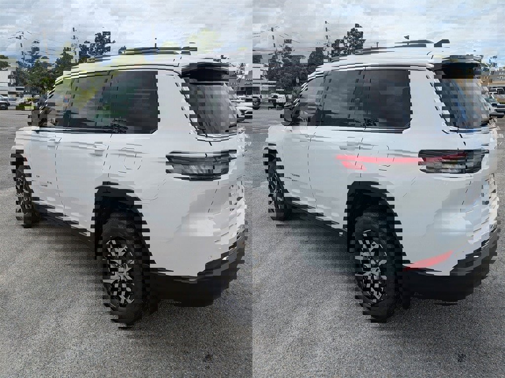 New 2025 Jeep Grand Cherokee L Limited w/ MOPAR Finishing Package image 6