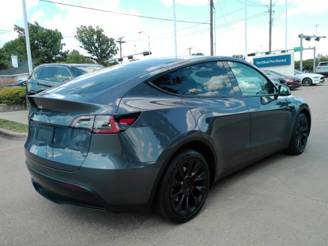 Used 2023 Tesla Model Y AWD image 6