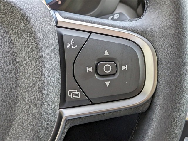 New 2025 Volvo XC60 B5 Core w/ Climate Package image 27