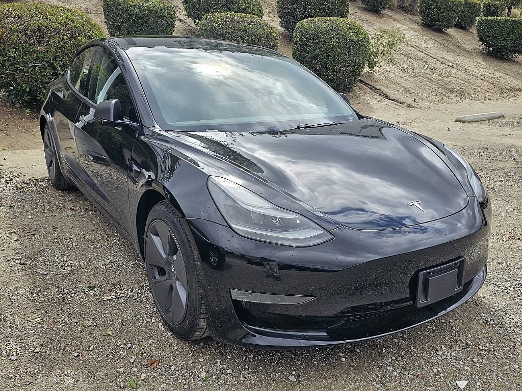 Used 2021 Tesla Model 3 Standard Range Plus RWD image 8