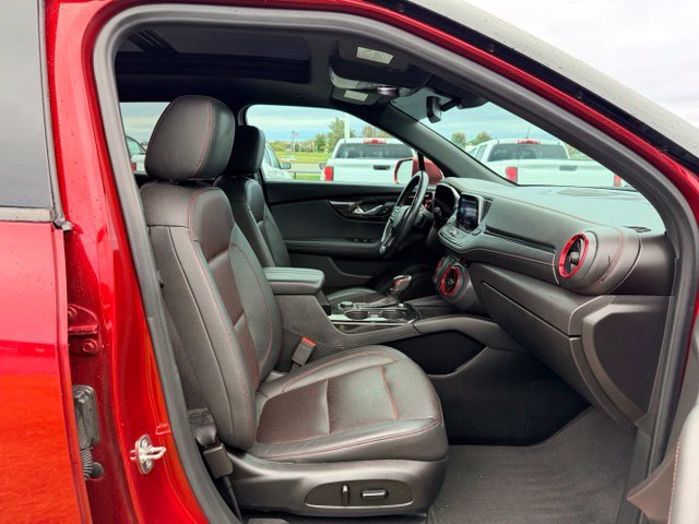 Used 2019 Chevrolet Blazer RS w/ Sun and Wheels Package AWD/4WD image 11