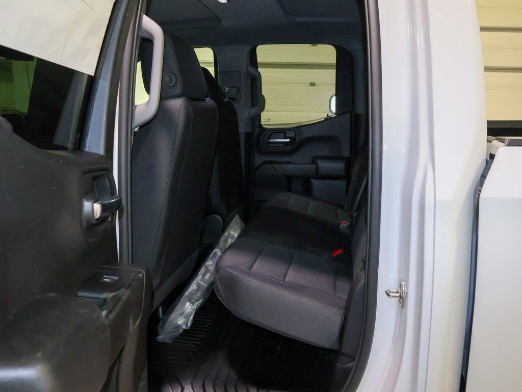 New 2026 GMC Sierra 1500 Pro w/ Convenience Package RWD image 9