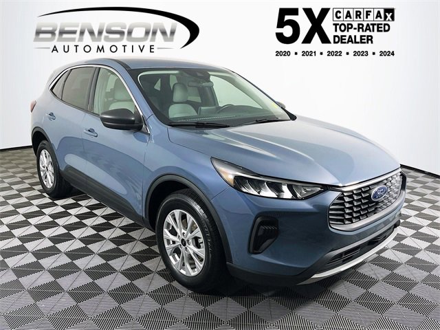 Used 2023 Ford Escape Active image 1