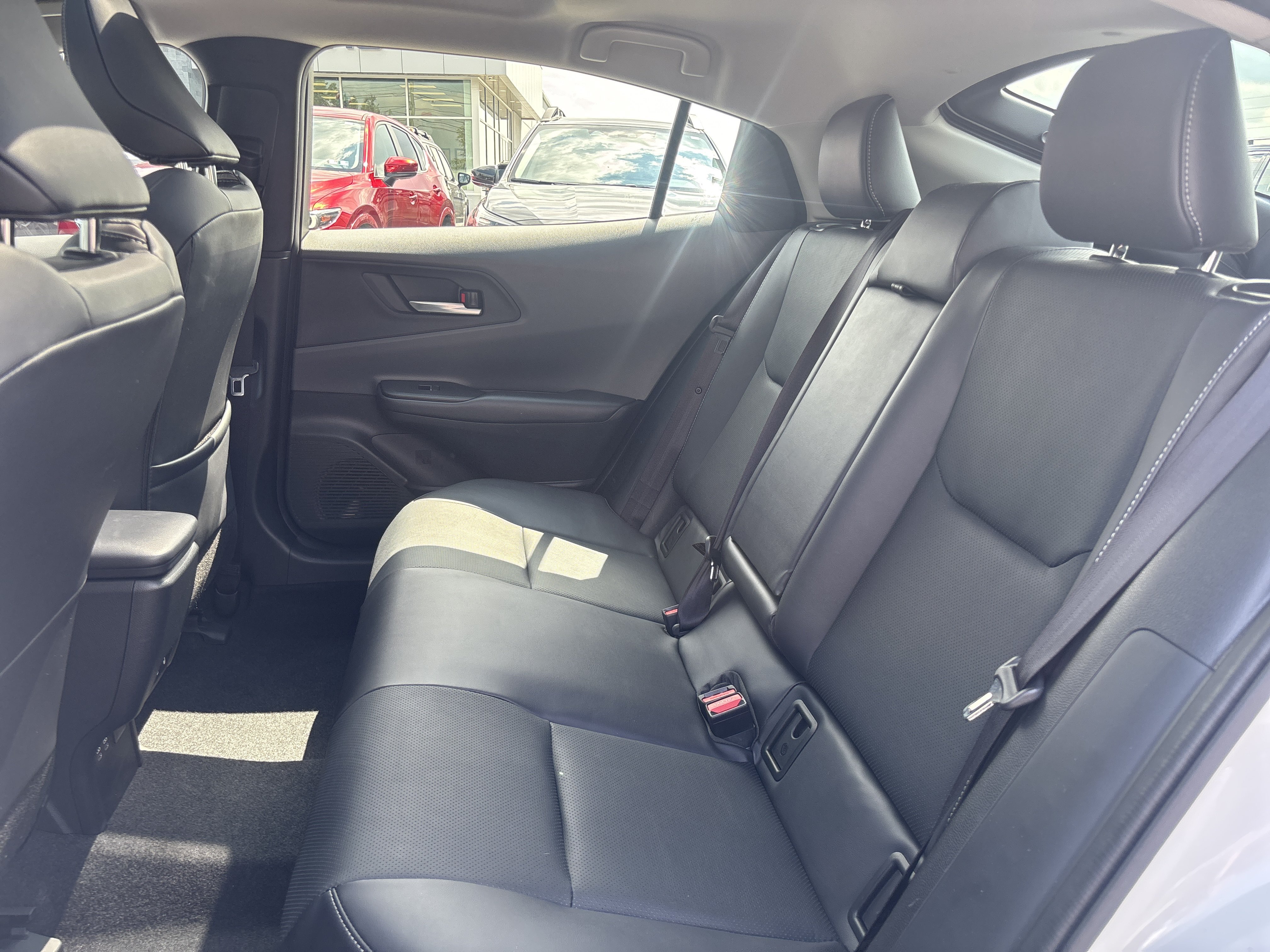 Used 2025 Toyota Prius Limited w/ Limited Premium Package AWD/4WD image 29