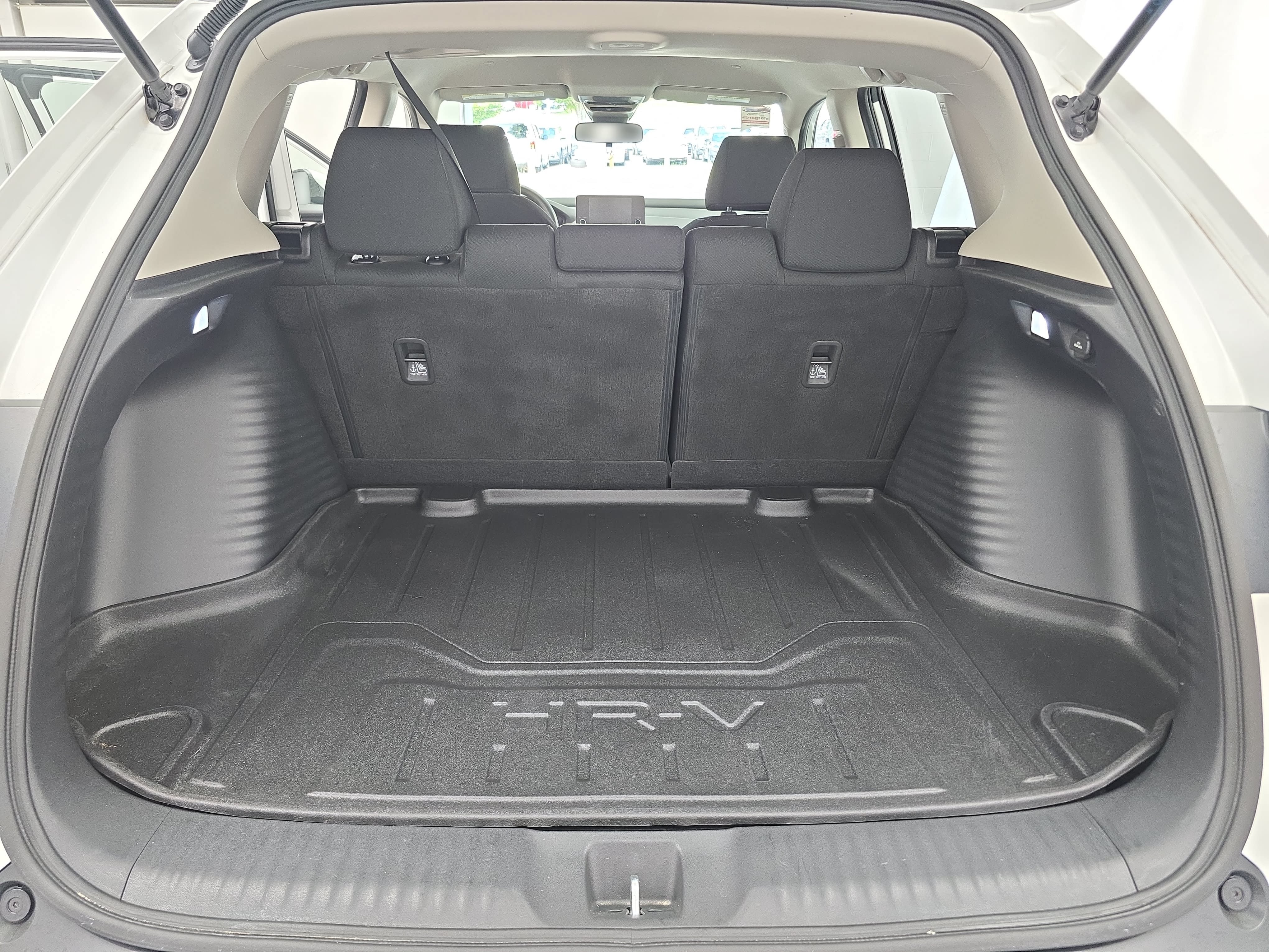 Used 2024 Honda HR-V LX image 12
