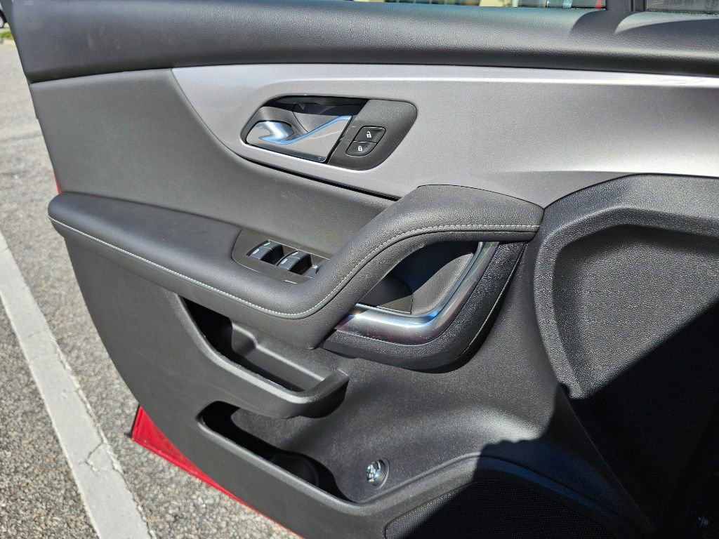 New 2025 Chevrolet Blazer LT w/ Convenience Package image 12