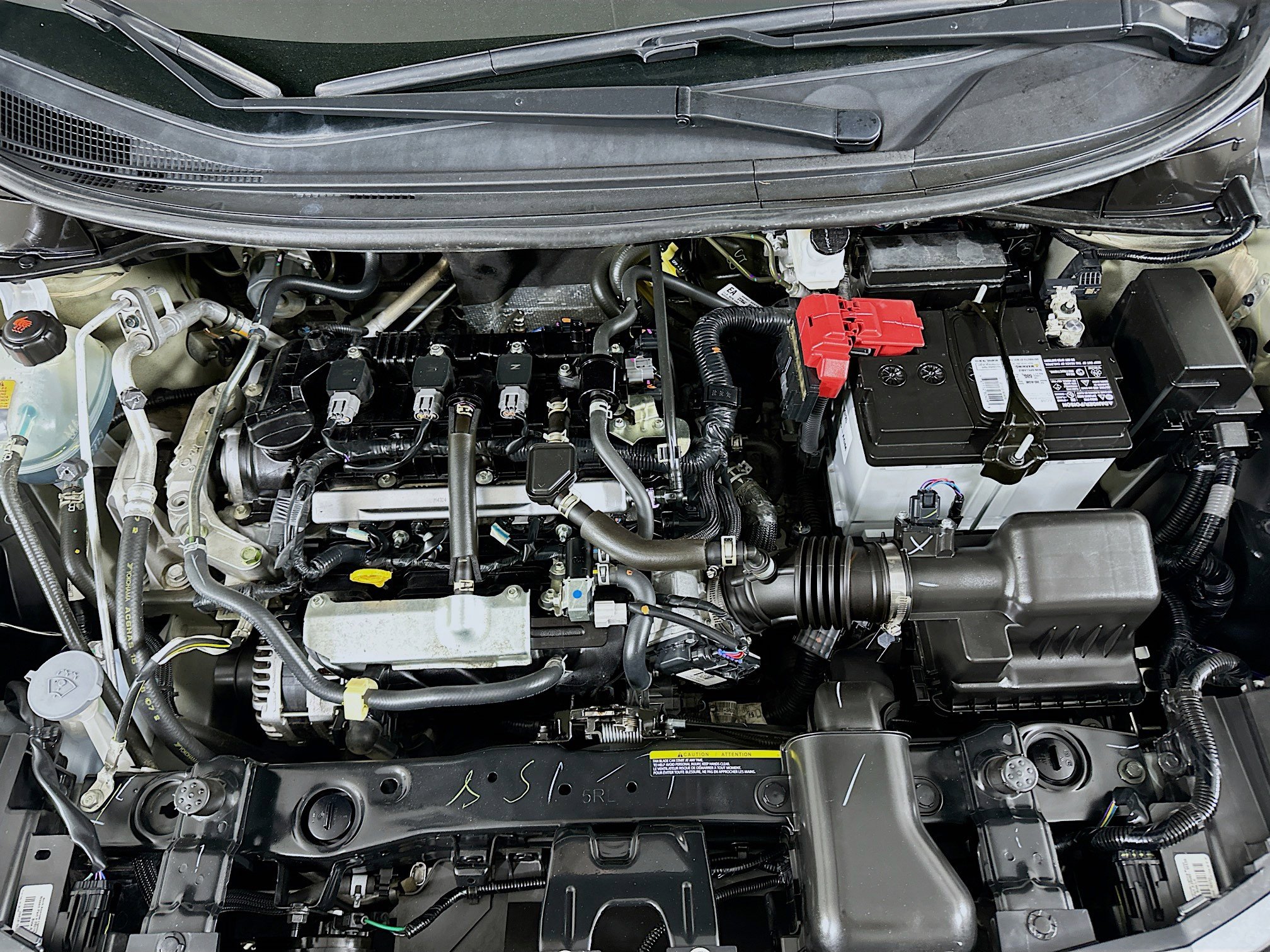 Used 2024 Nissan Versa SR image 30