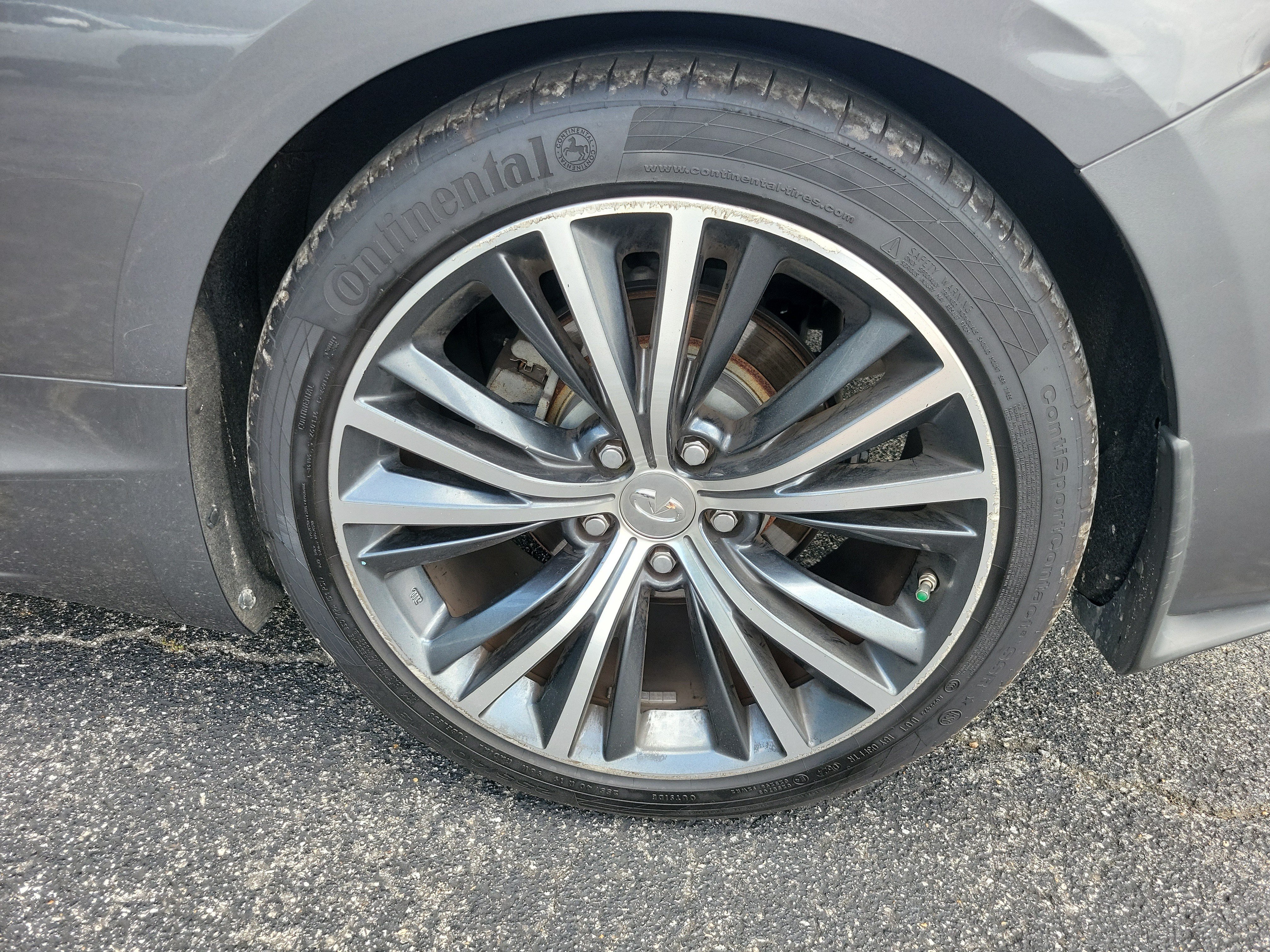 Used 2018 INFINITI Q60 3.0t Luxe RWD image 23