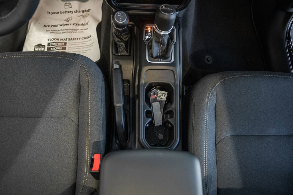 New 2025 Jeep Gladiator Sport image 24