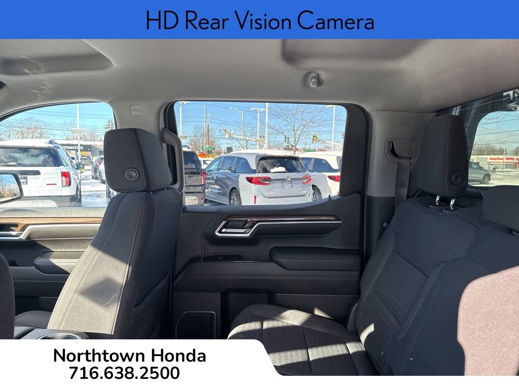 Used 2022 Chevrolet Silverado 1500 LT w/ Z71 Off-Road Package image 18