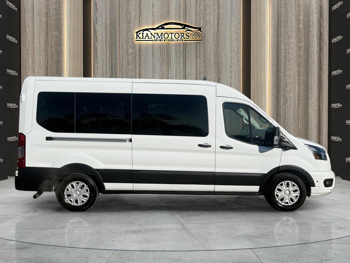 Used 2026 Ford Transit 350 XLT image 8