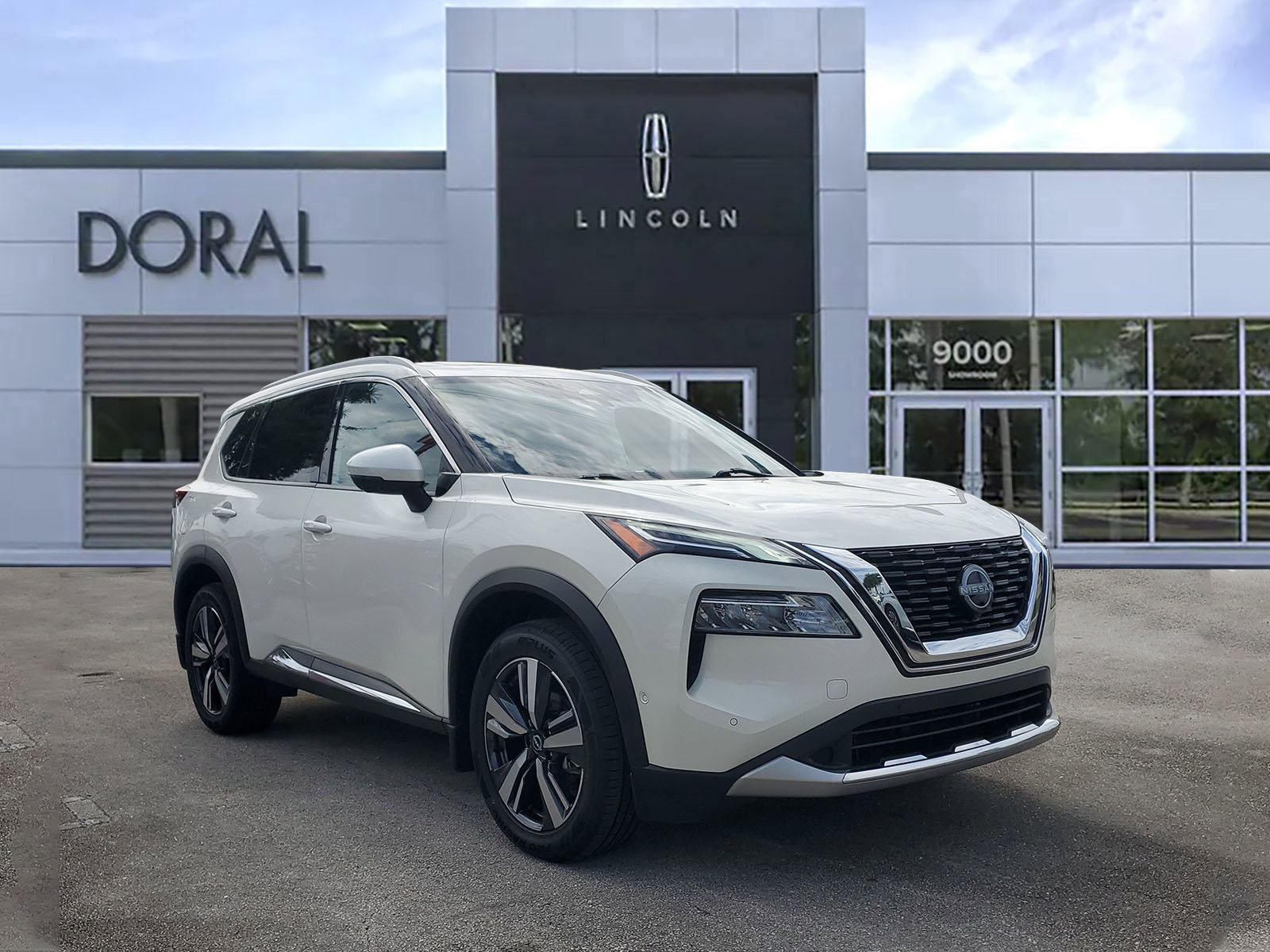 Used 2023 Nissan Rogue Platinum w/ Platinum Premium Package