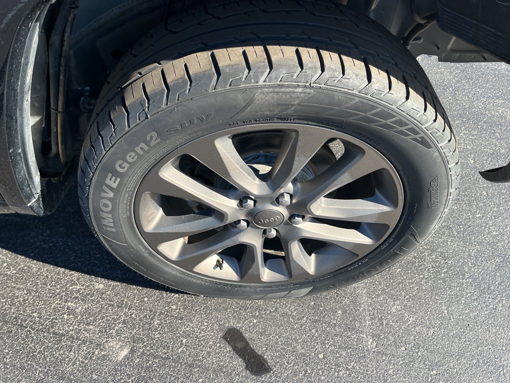 Used 2016 Jeep Grand Cherokee Limited 75th Anniversary image 38