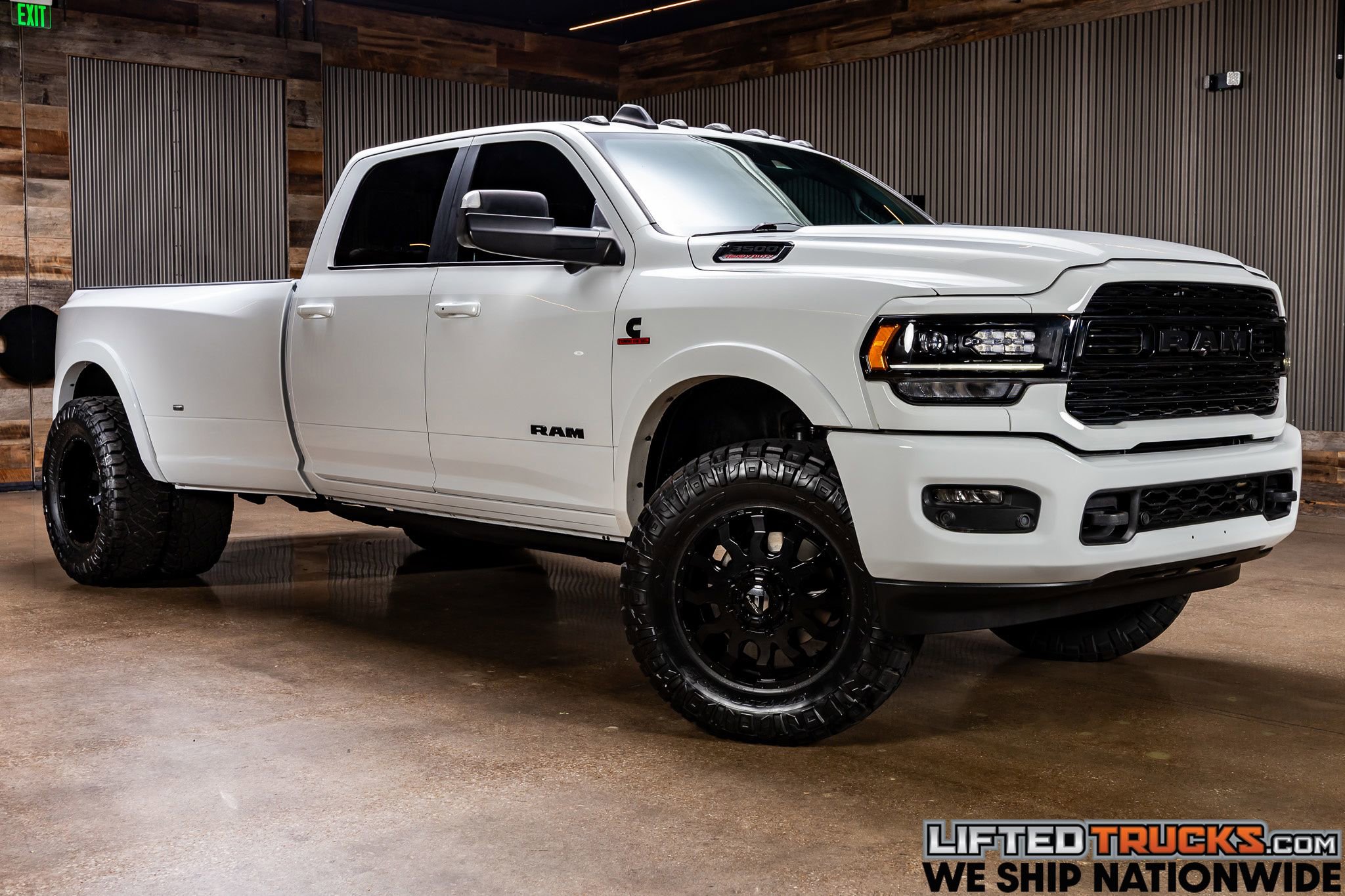 Used 2021 RAM 3500 Limited image 1