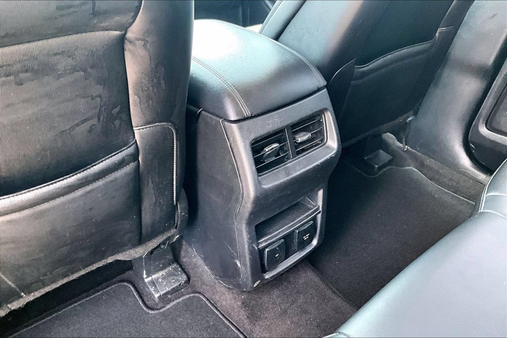 Used 2019 Ford Edge SEL w/ Equipment Group 201A AWD/4WD image 32