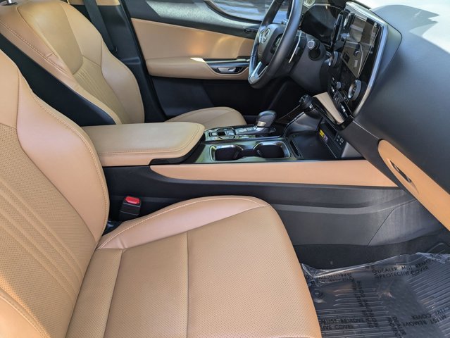 Used 2025 Lexus NX 250 NX 250 Premium w/ Towing Package (2000 Lbs) image 19