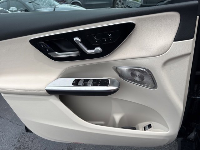 New 2025 Mercedes-Benz GLC 300 4MATIC image 34