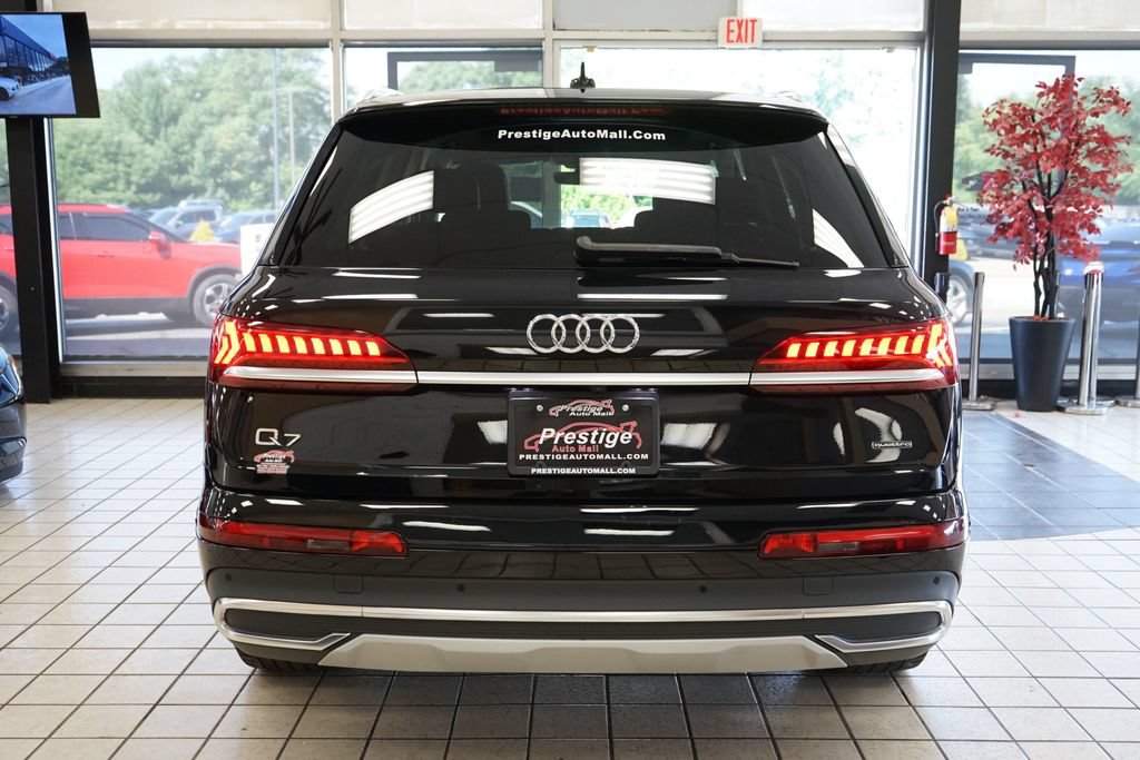 Used 2021 Audi Q7 3.0T Premium Plus AWD/4WD image 16
