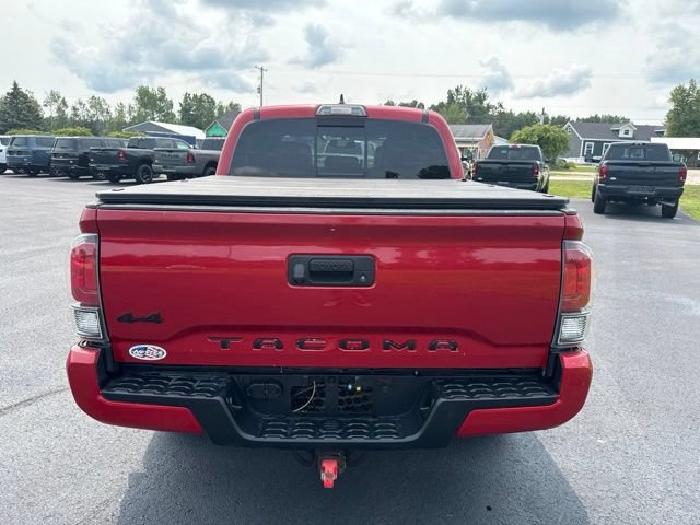 Used 2017 Toyota Tacoma 4x4 Double Cab image 4