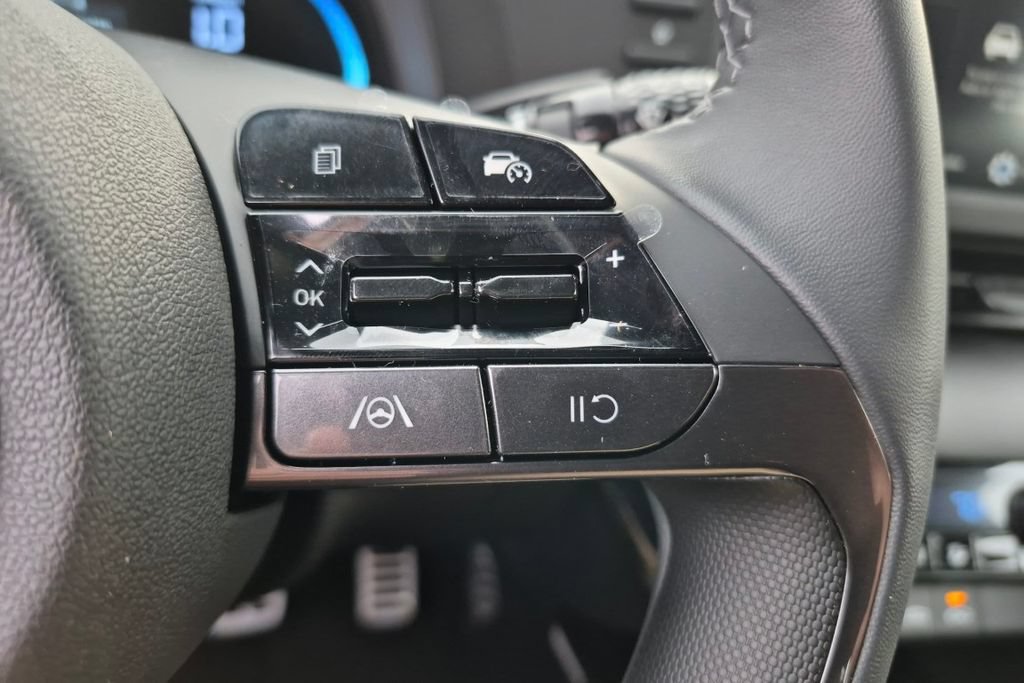 New 2026 Hyundai Elantra SEL Sport FWD image 27