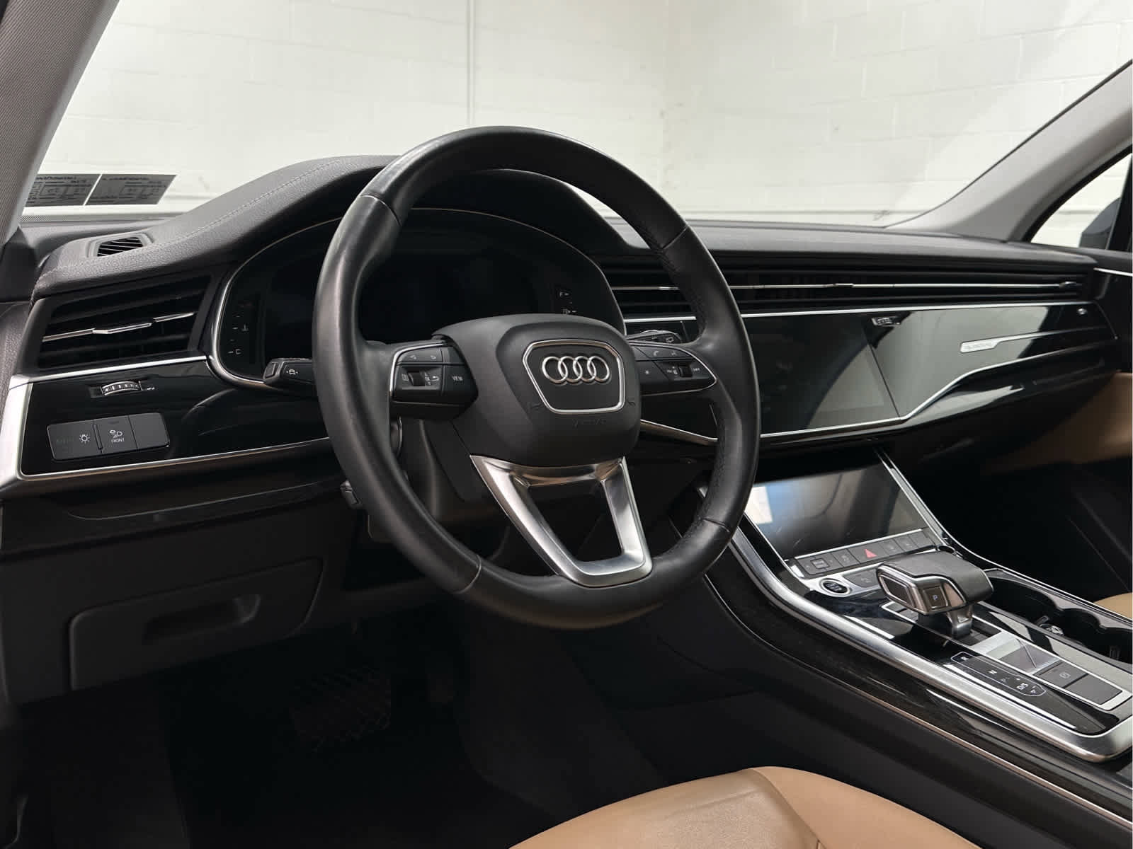 Used 2023 Audi Q7 2.0T Premium w/ Convenience Package image 10