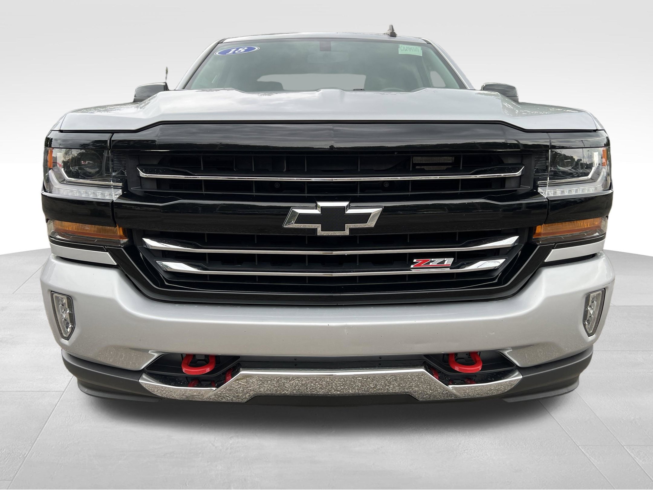 Used 2018 Chevrolet Silverado 1500 LT w/ Redline Edition AWD/4WD image 3