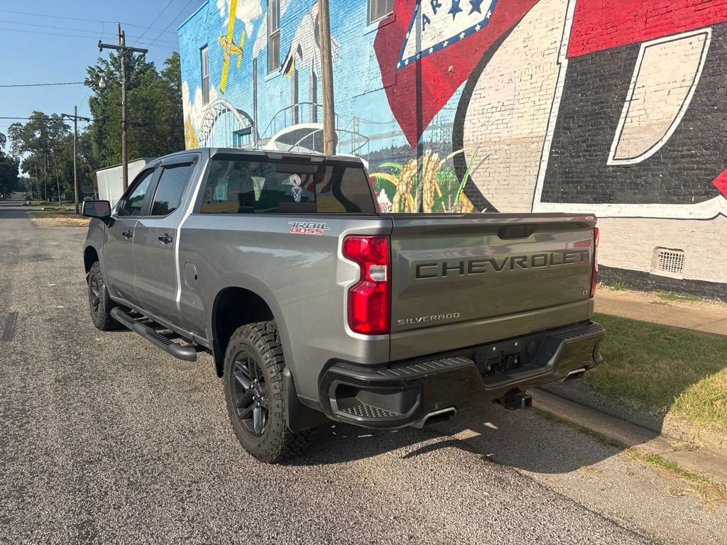 Used 2019 Chevrolet Silverado 1500 LT Trail Boss AWD/4WD image 4