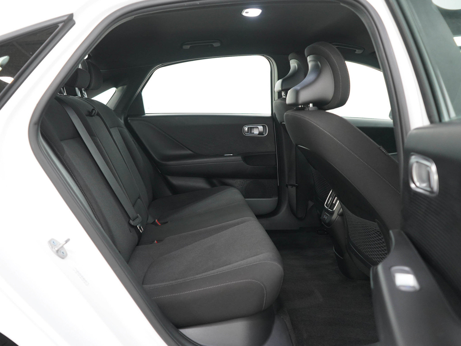 Used 2023 Hyundai Ioniq 6 SE AWD/4WD image 12