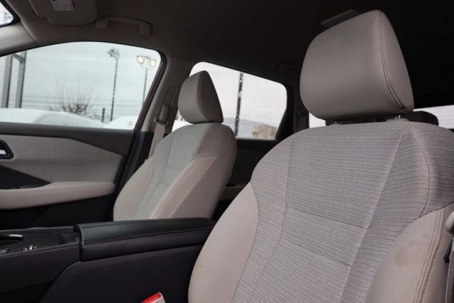 Used 2023 Nissan Rogue SL w/ SL Premium Package image 15