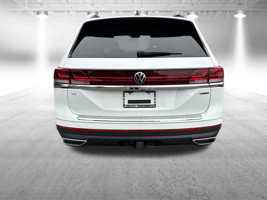 Used 2024 Volkswagen Atlas SE AWD/4WD image 5